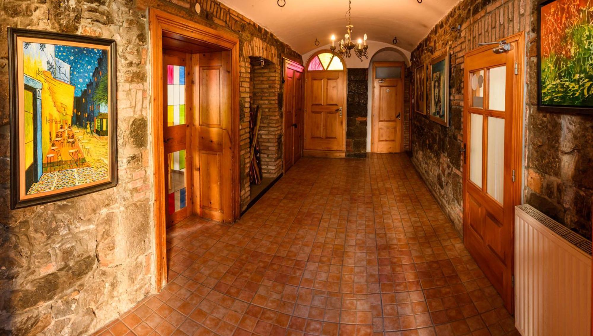 Laas Art Gallery Stari Trg pri Lozu Exterior photo
